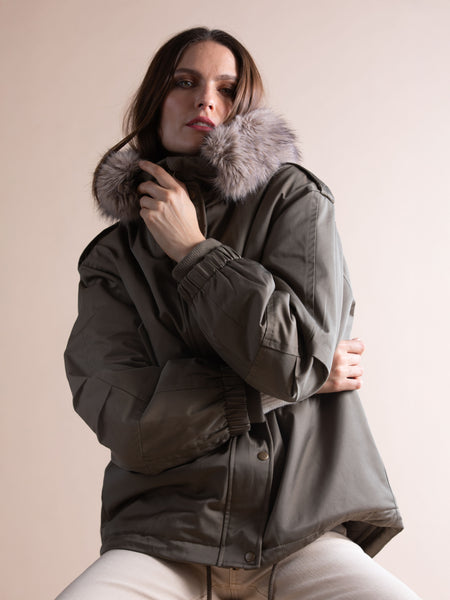 Parka courte à capuche