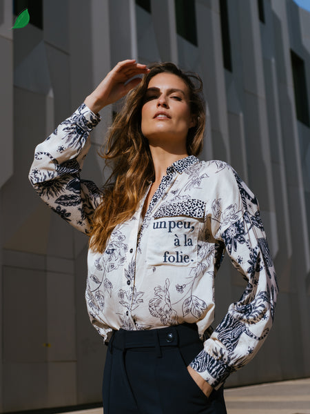 Hemd mit gemischtem Druck