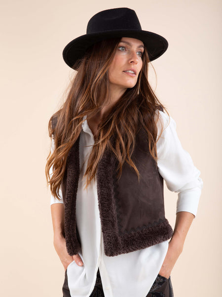 Veste sans manches peau lainée