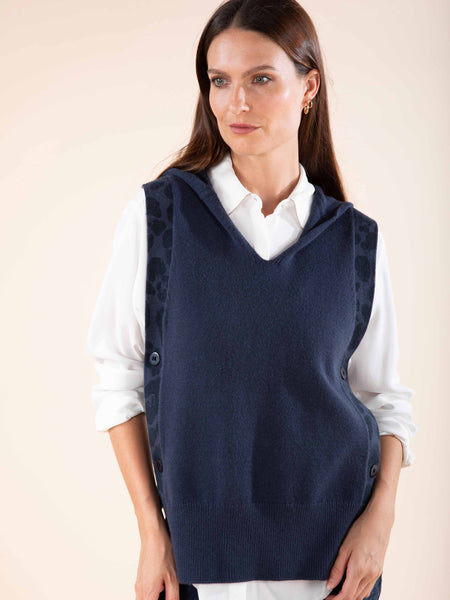 Pull sans manche à capuche